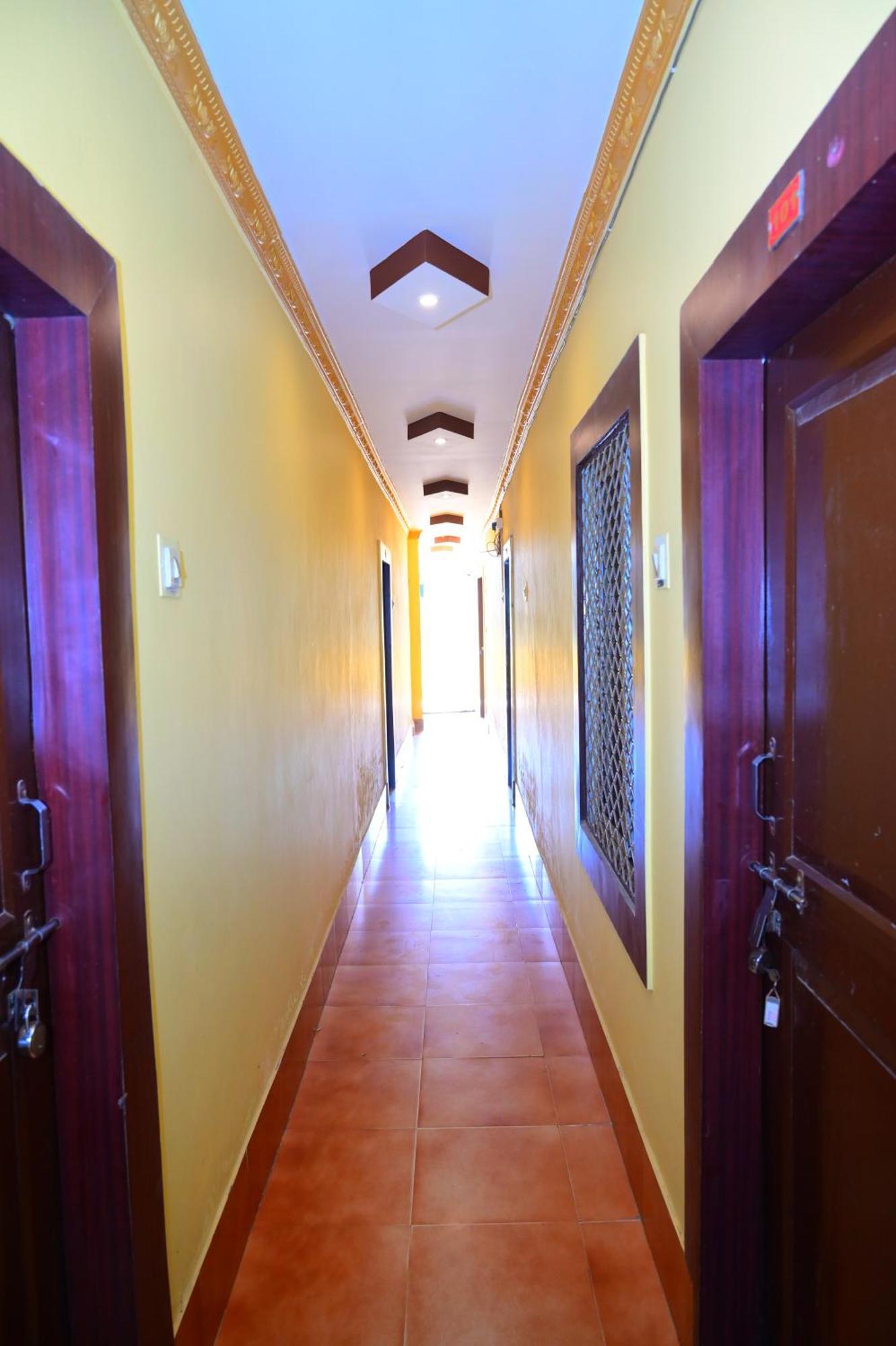 Hotel Champa By Mor Service